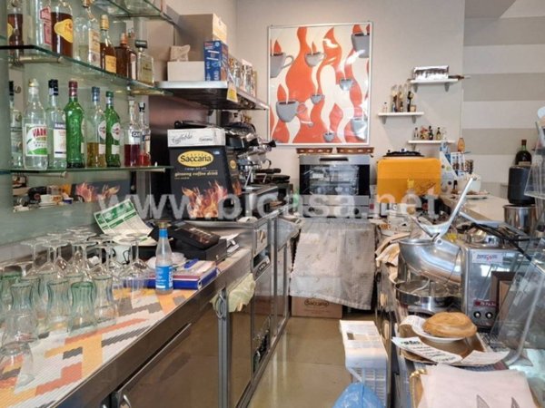 negozio in affitto a Pesaro in zona Mare