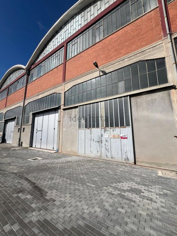 capannone in affitto a Pesaro in zona Case Bruciate