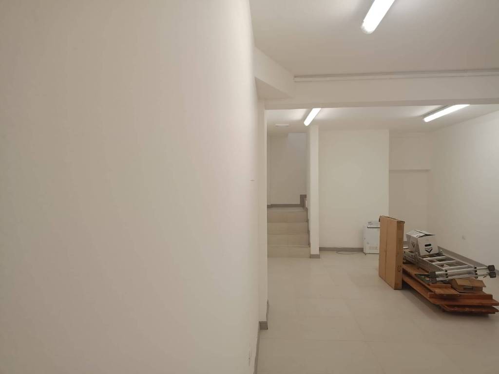 negozio in affitto a Pesaro