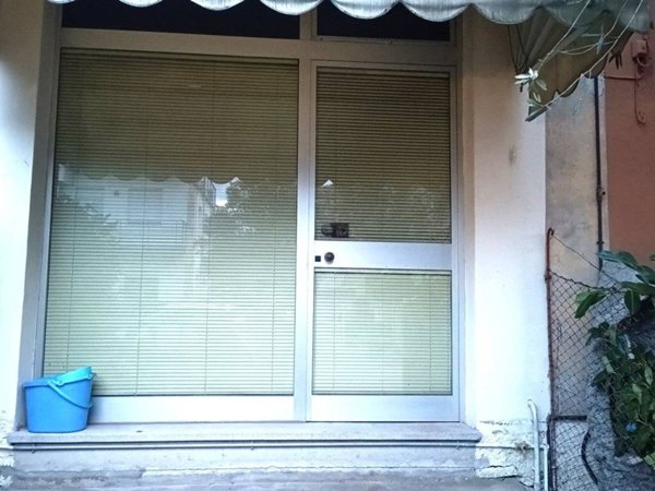 negozio in affitto a Pesaro in zona Pantano