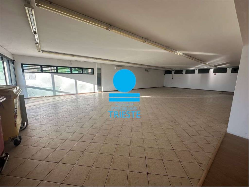 locale commerciale in affitto a Pesaro in zona San Bartolo