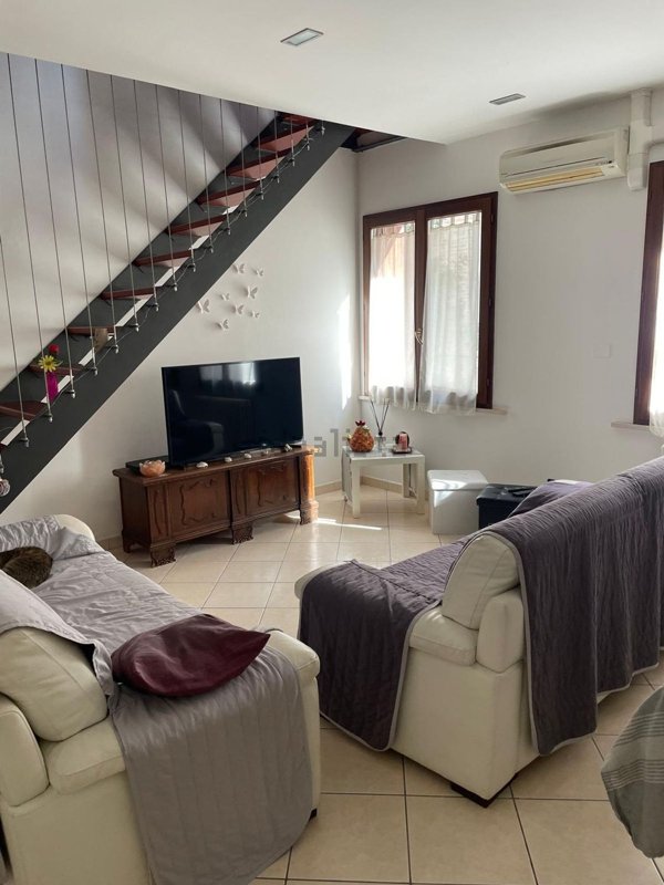 appartamento in affitto a Pesaro in zona Centro Città