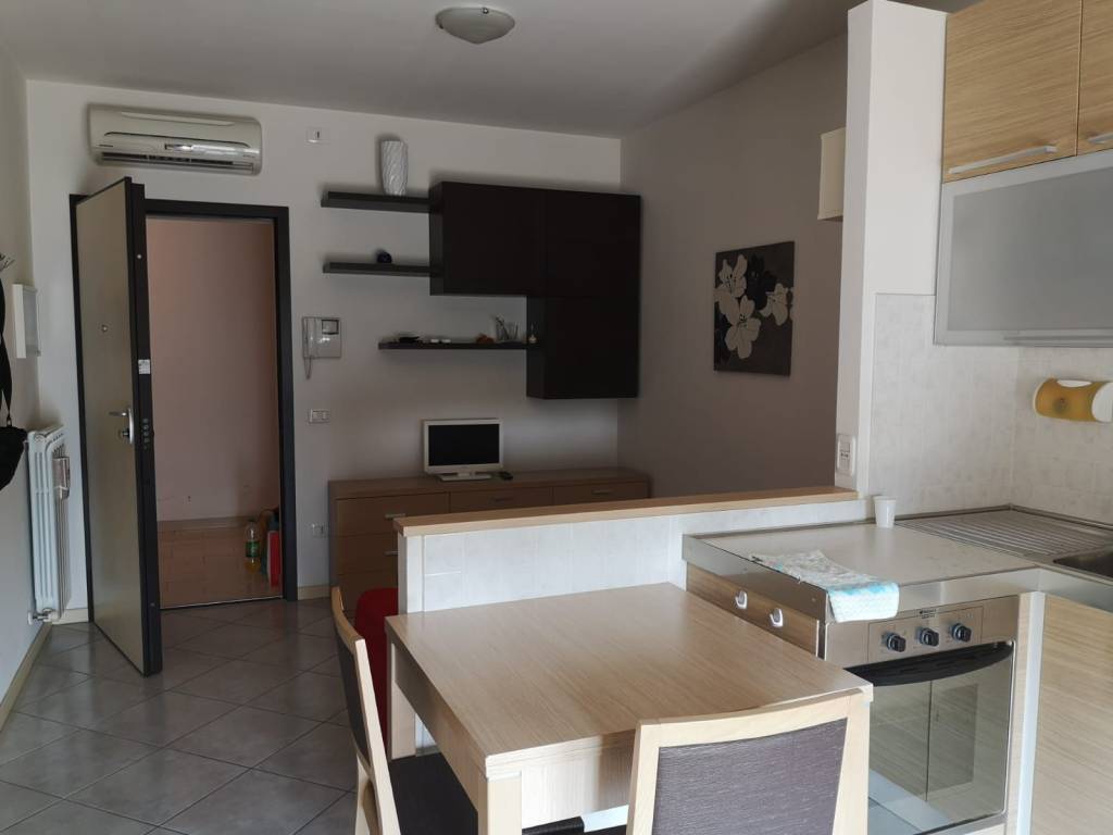 appartamento in affitto a Pesaro in zona Vismara