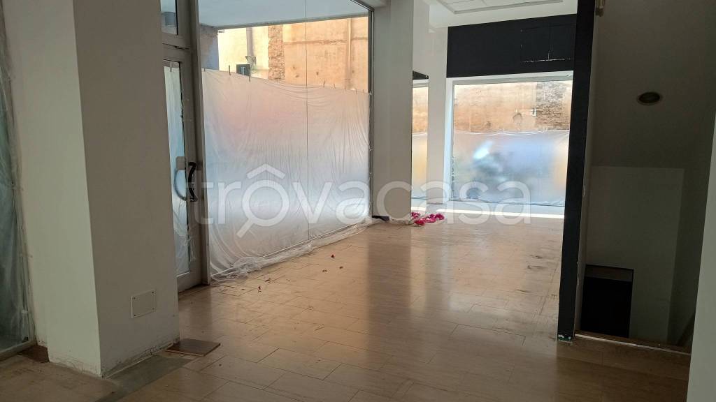 negozio in affitto a Pesaro in zona Novilara