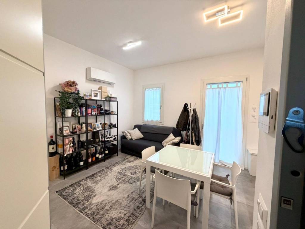 appartamento in affitto a Pesaro in zona Mare