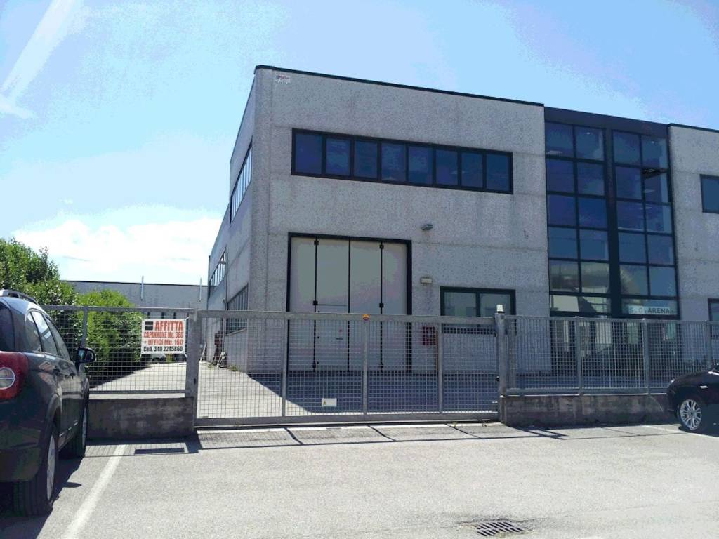 locale commerciale in affitto a Pesaro in zona Borgo Santa Maria