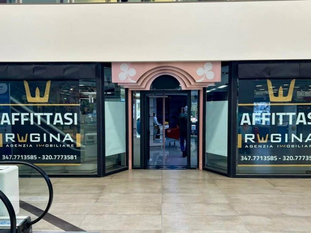 negozio in affitto a Pesaro in zona Santa Veneranda