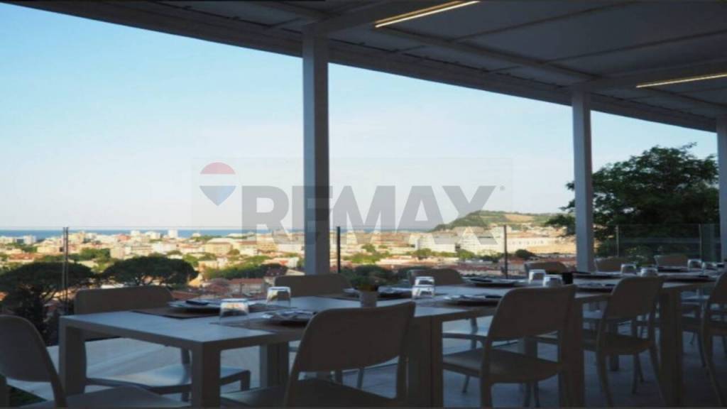 locale commerciale in affitto a Pesaro in zona Mare