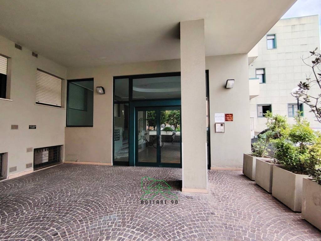 ufficio in affitto a Pesaro in zona Centro Città