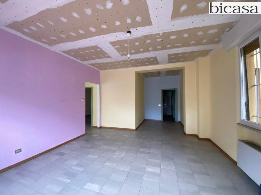 negozio in affitto a Pesaro