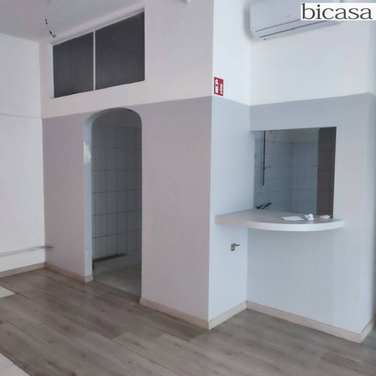 negozio in affitto a Pesaro