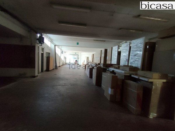 locale commerciale in affitto a Pesaro in zona Mare