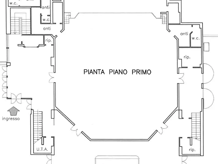 locale commerciale in affitto a Pesaro in zona Pantano