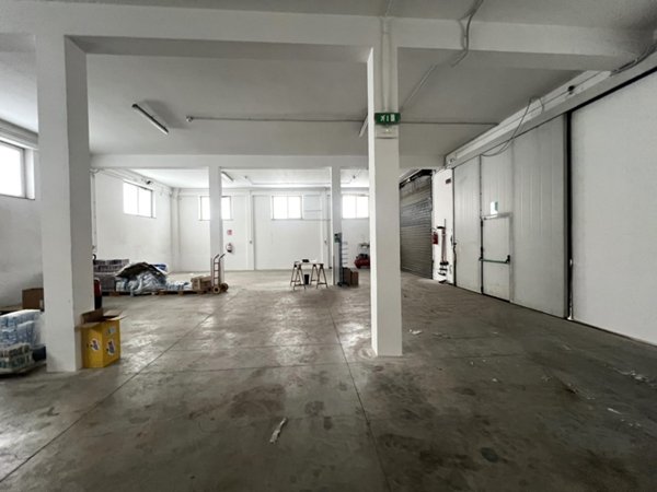 locale di sgombero in affitto a Pesaro in zona Pantano