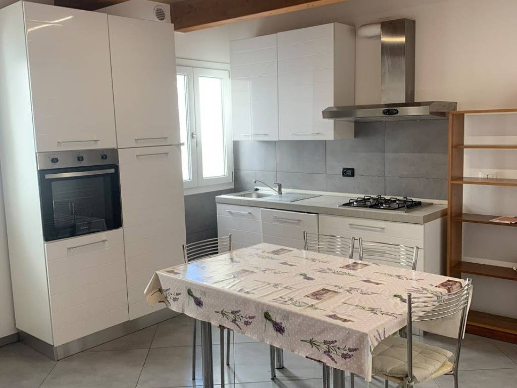 appartamento in affitto a Pesaro in zona Porto