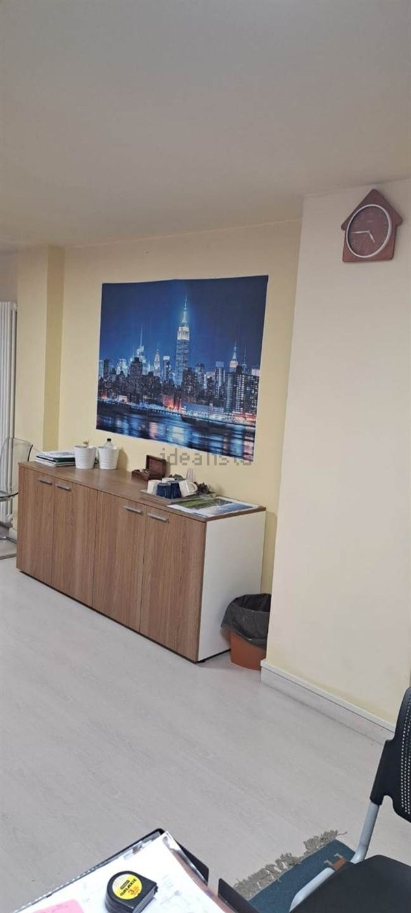 locale commerciale in affitto a Pesaro in zona Montegranaro