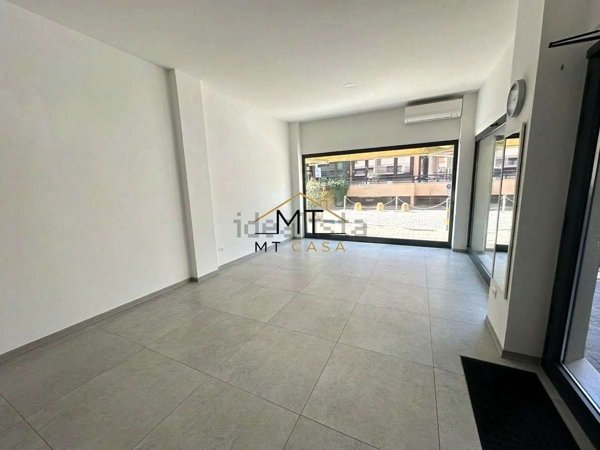 locale commerciale in affitto a Pesaro in zona Centro Città
