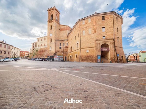 negozio in affitto a San Costanzo