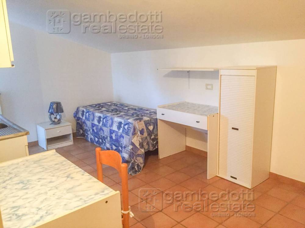casa indipendente in affitto ad Urbino