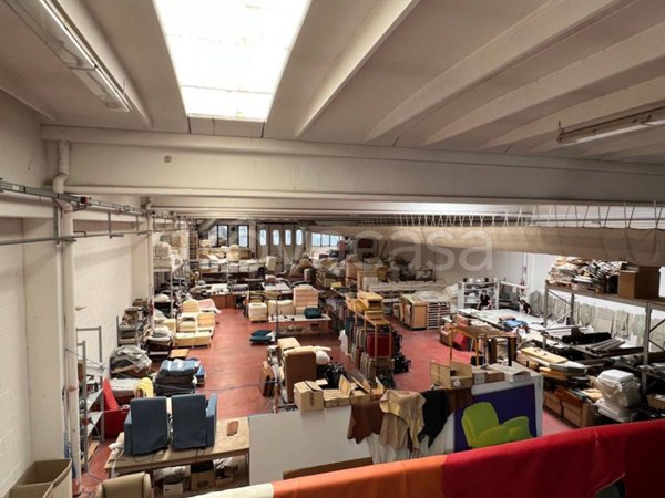 locale commerciale in affitto a Vallefoglia in zona Talacchio