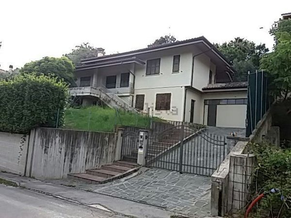 casa indipendente in affitto a Colli al Metauro in zona Saltara