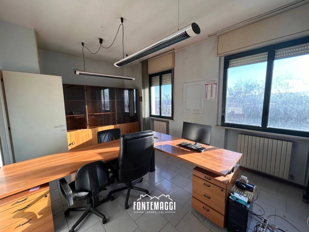 ufficio in affitto a Colli al Metauro