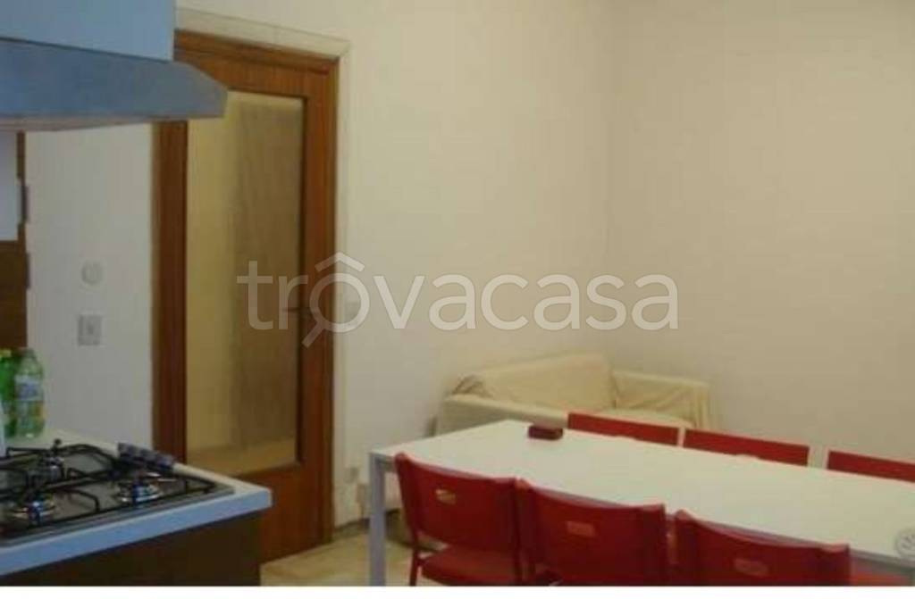 appartamento in affitto ad Ancona in zona Vallemiano