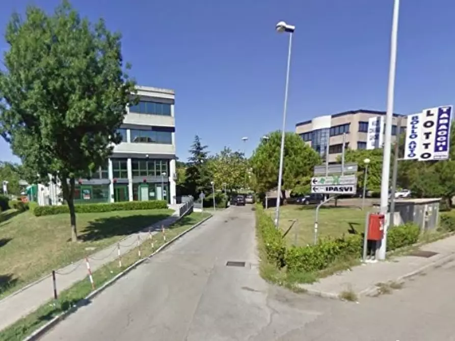 ufficio in affitto ad Ancona in zona Piano San Lazzaro