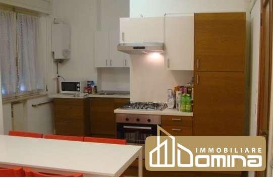 appartamento in affitto ad Ancona in zona Vallemiano