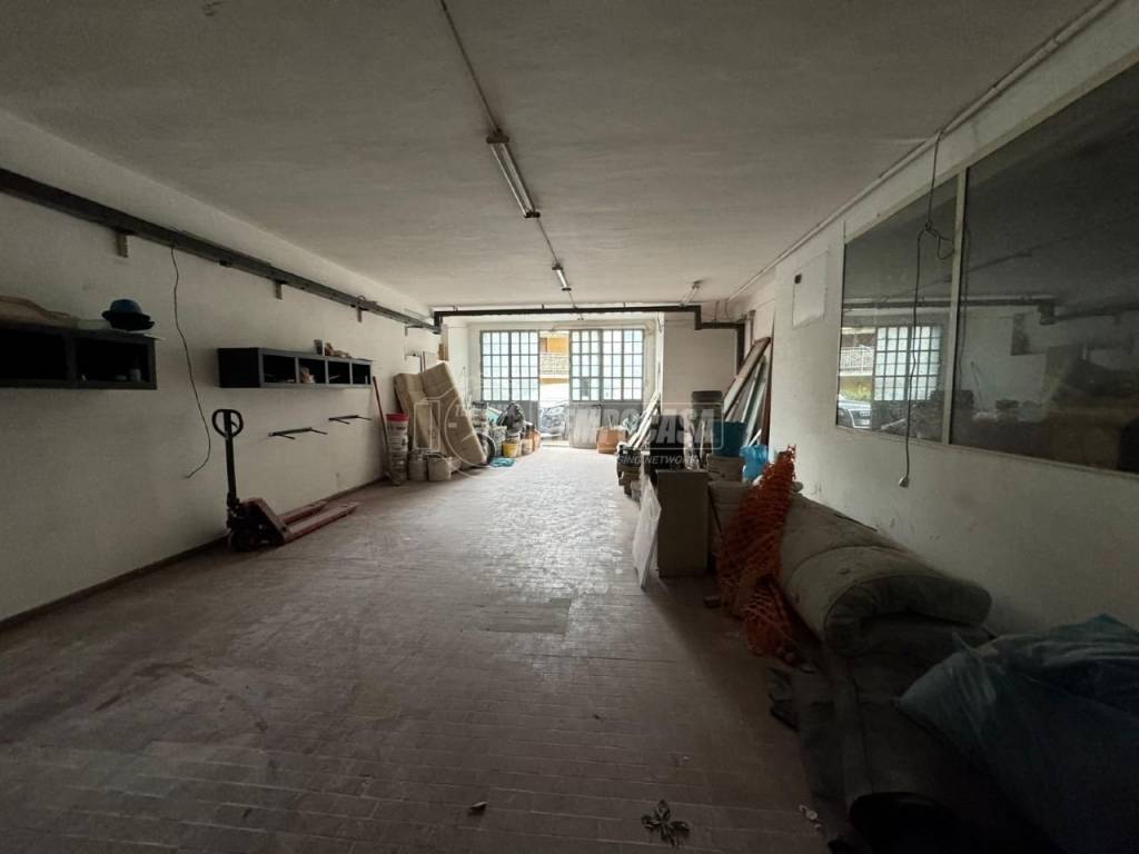 negozio in affitto ad Ancona in zona Pinocchio