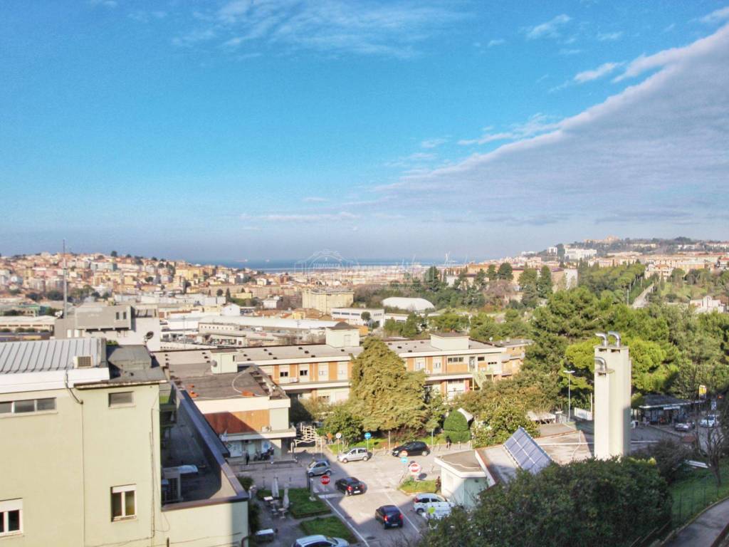 appartamento in affitto ad Ancona in zona Tavernelle