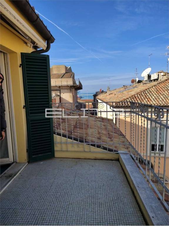 appartamento in affitto ad Ancona in zona Centro Storico