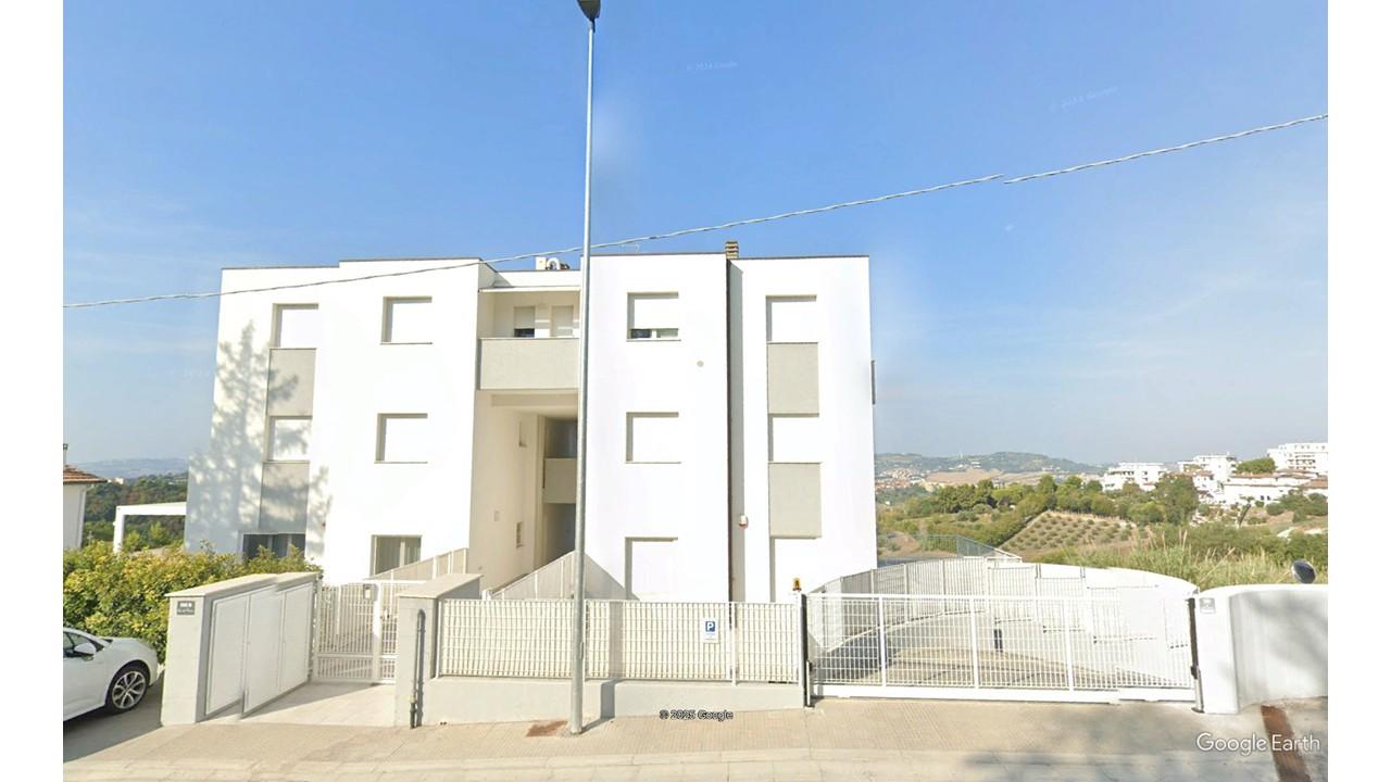 appartamento in affitto ad Ancona in zona Pietra La Croce