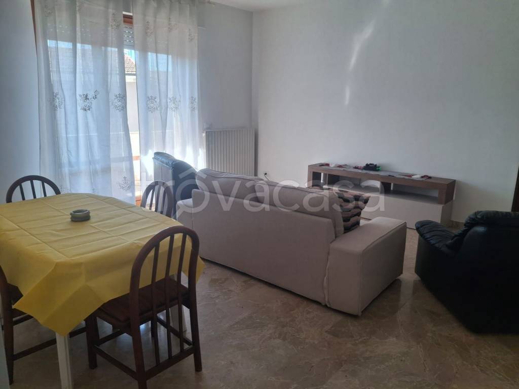 appartamento in affitto ad Ancona in zona Piano San Lazzaro