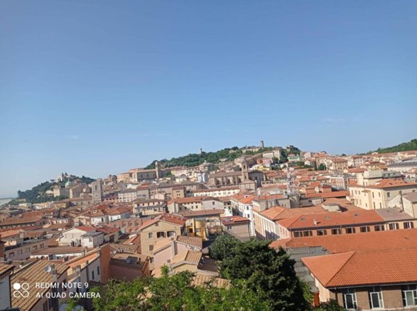 appartamento in affitto ad Ancona in zona Passetto
