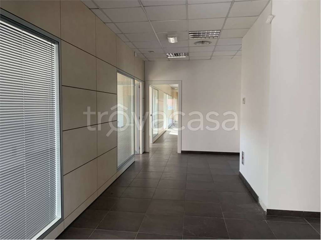 ufficio in affitto ad Ancona in zona Aspio di Ancona