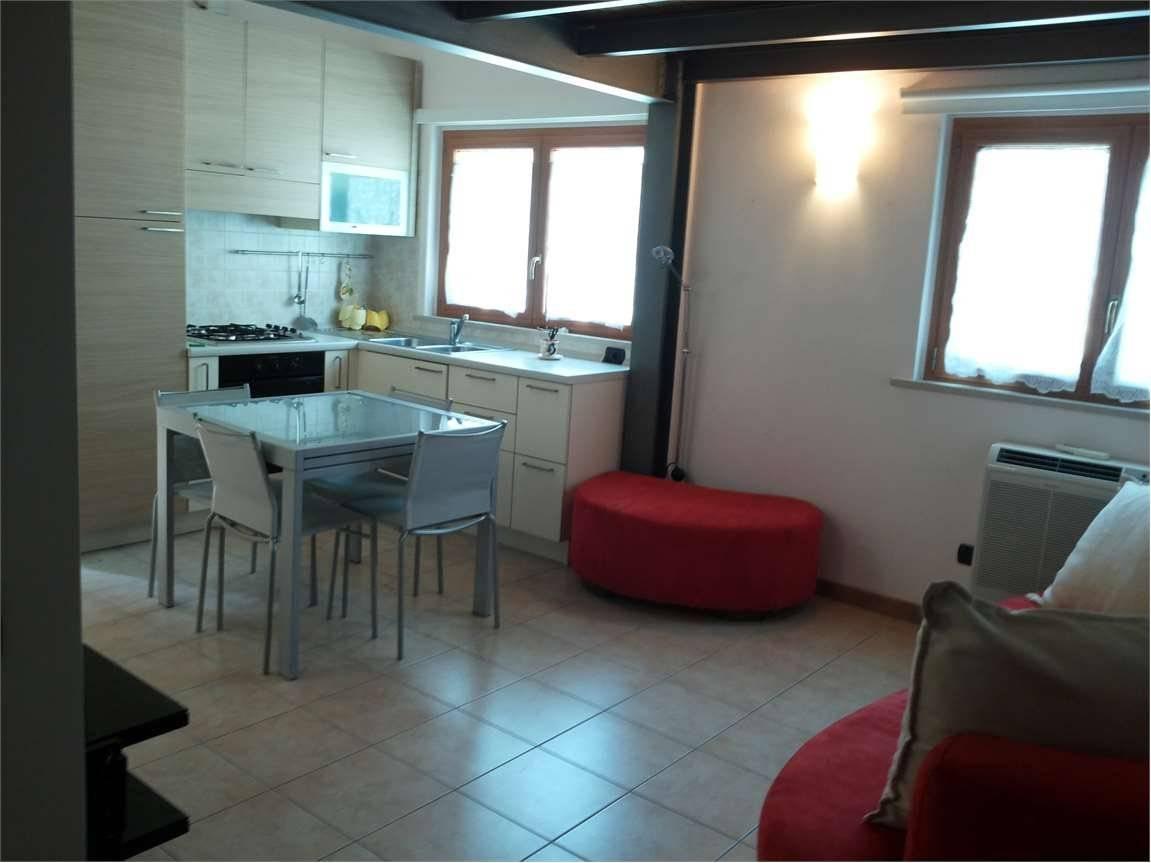 appartamento in affitto ad Ancona in zona Torrette