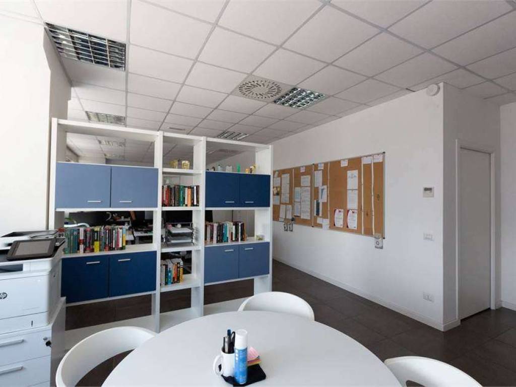 ufficio in affitto ad Ancona in zona Baraccola