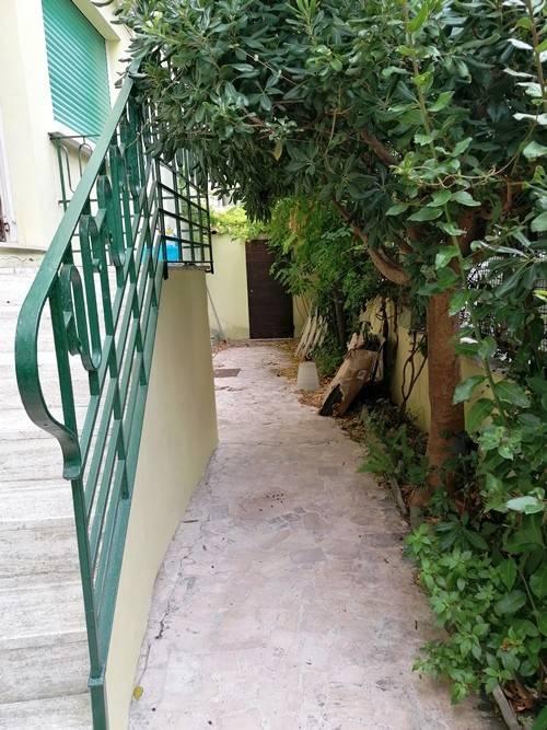 appartamento in affitto ad Ancona in zona Adriatico