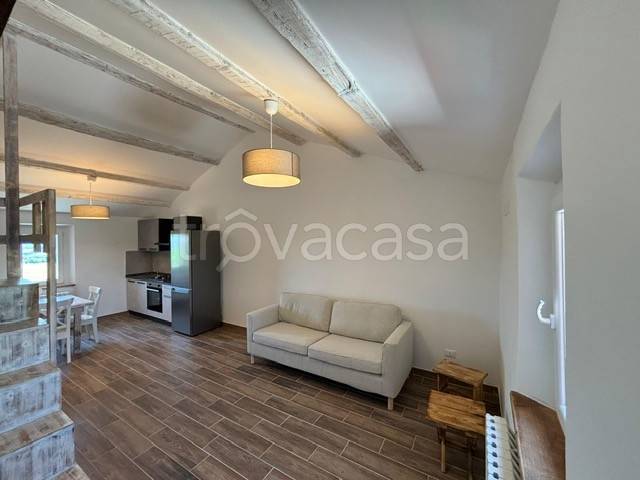 appartamento in affitto ad Ancona in zona Varano