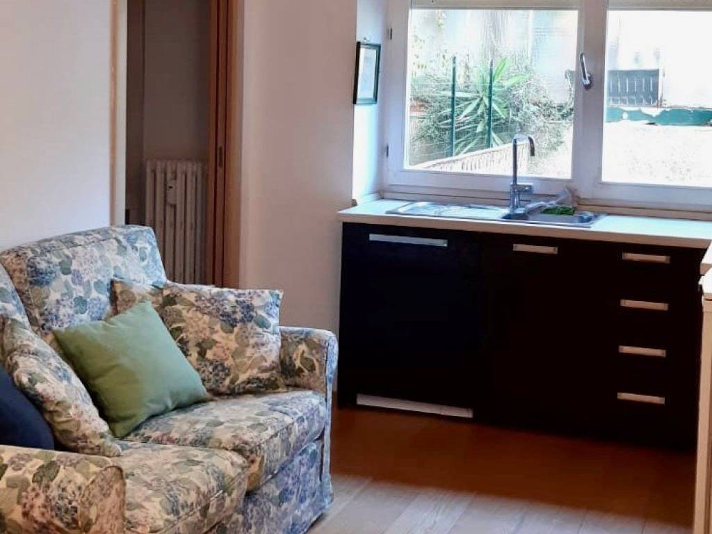 appartamento in affitto ad Ancona in zona Piano San Lazzaro