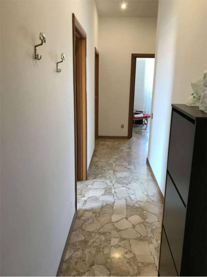 appartamento in affitto ad Ancona in zona Adriatico