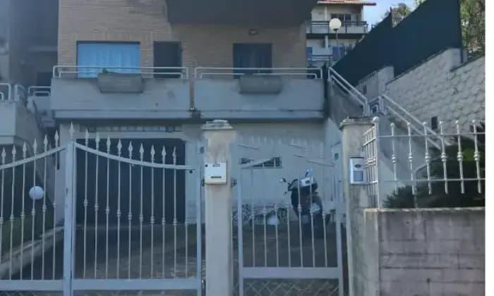 casa indipendente in affitto ad Ancona in zona Piano San Lazzaro