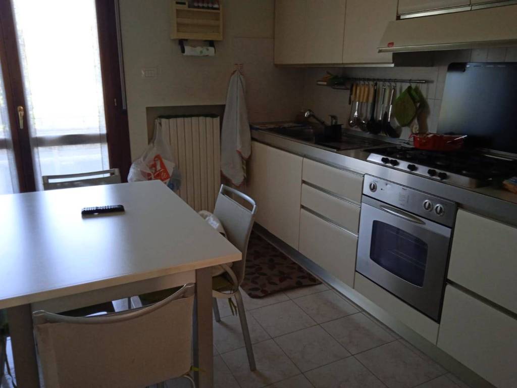 appartamento in affitto ad Ancona in zona Montacuto