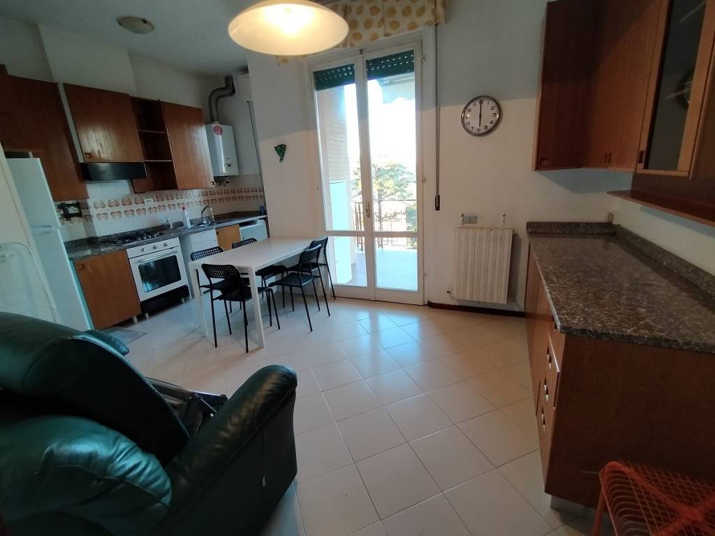 appartamento in affitto ad Ancona in zona Brecce Bianche