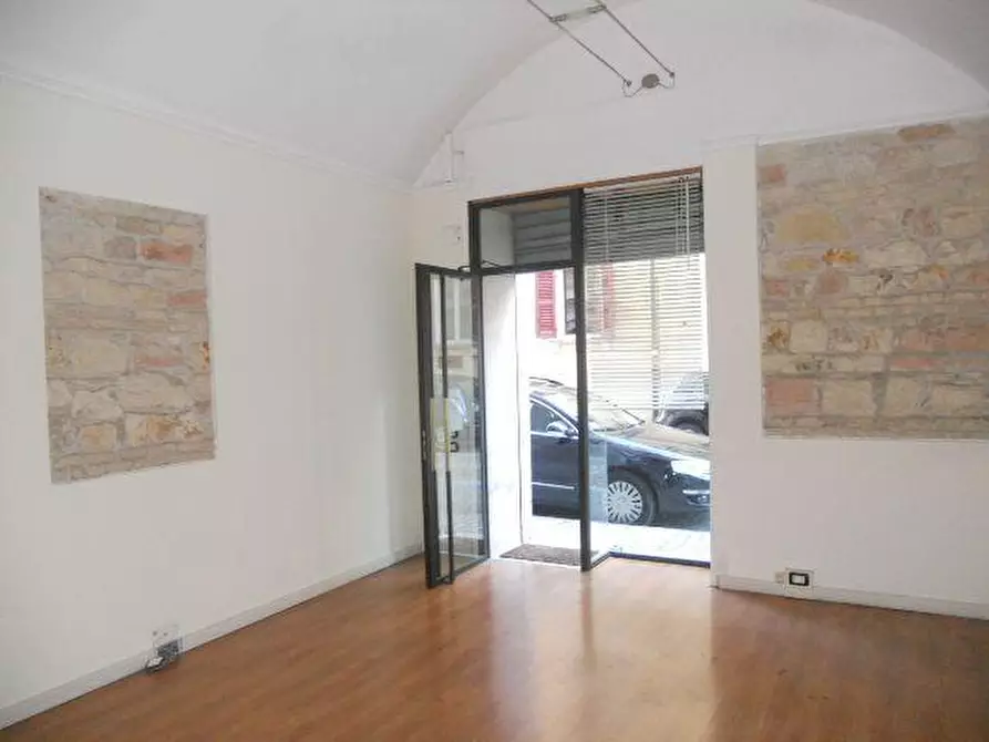 locale commerciale in affitto ad Ancona in zona Centro Storico