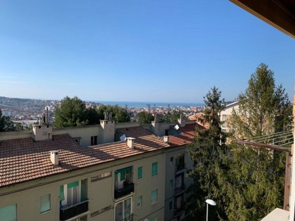 appartamento in affitto ad Ancona in zona Tavernelle