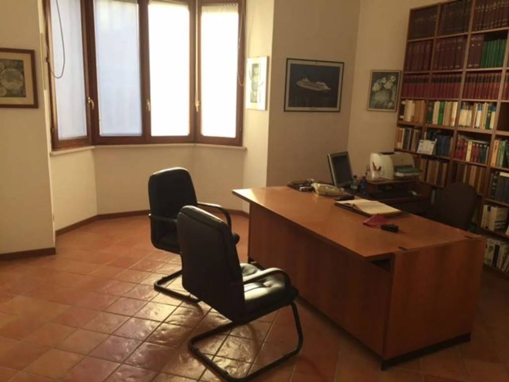 ufficio in affitto ad Ancona in zona Centro Storico