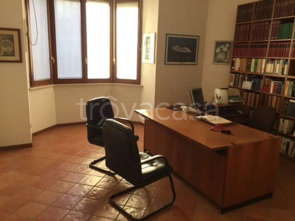 ufficio in affitto ad Ancona in zona Centro Storico
