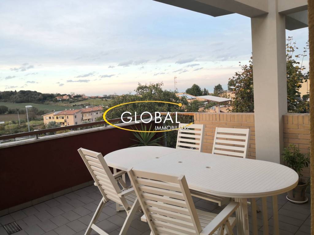 appartamento in affitto ad Ancona in zona Torrette